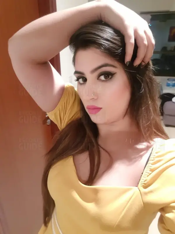 Soniya Big Ass Model 