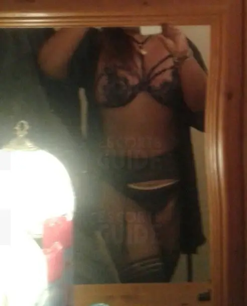 Curvy Munike Masseur*GFE 