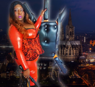 Cardiff Black Mistress-Madame Darkness  — Cardiff
