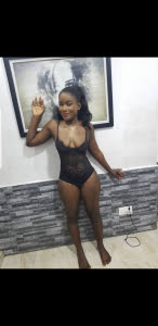 Petite  — Lagos
