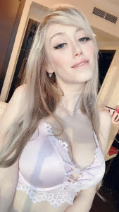 Aleksa Big Boobs  — Manama
