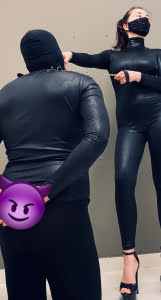 Mistress Sara  — Manama