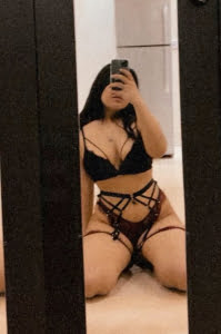 Becca 
