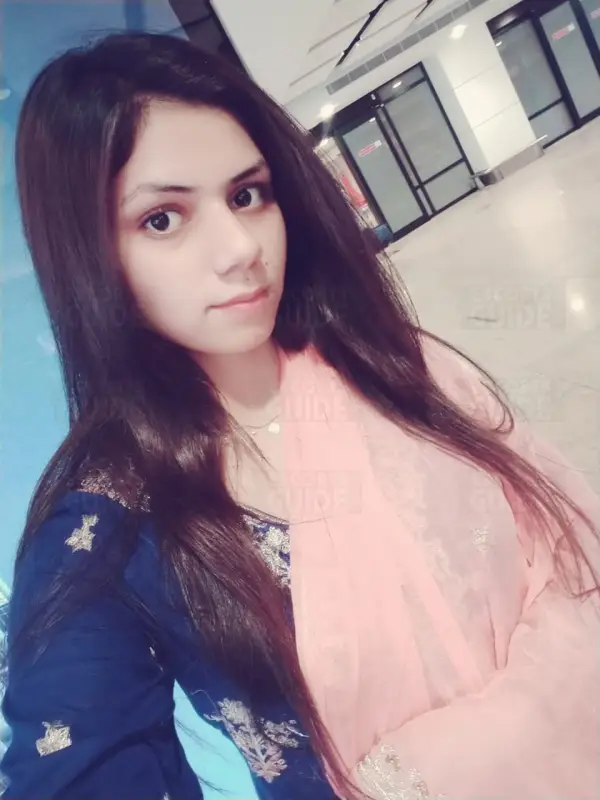 Ayesha Khan 
