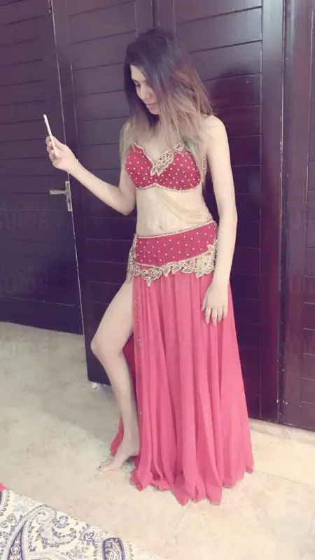 Aadkia Delhi Model 