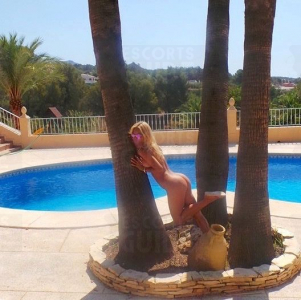  Escortgirl Cindy