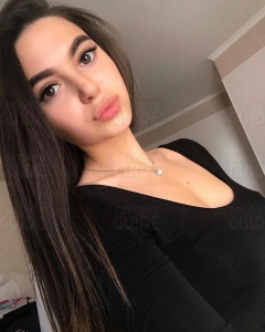  Escortgirl Nadin