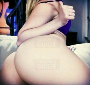  Escortgirl Agatha