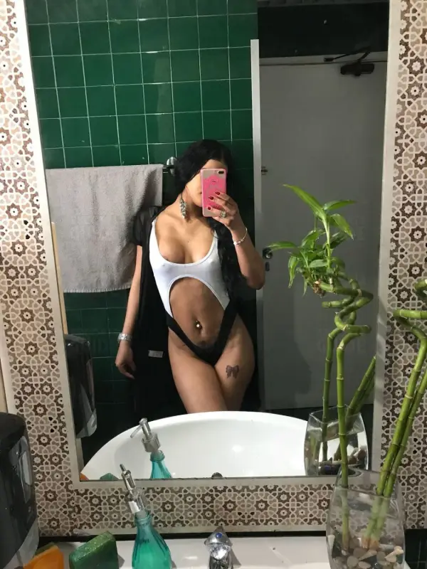  Escortgirl Stella Maris — Lisbon