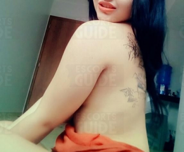 Escortgirl Massagista Linda — Brasilia