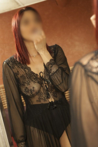  Escortgirl Miel Portuguesa VIP — Valencia