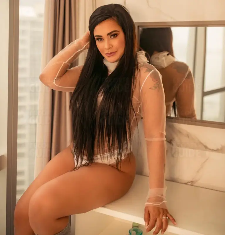 Karol Brasilian just arrived in AD  — Dhabi
