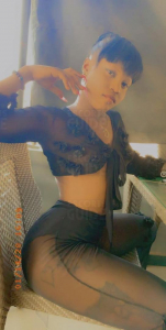 Nikky Blinks 