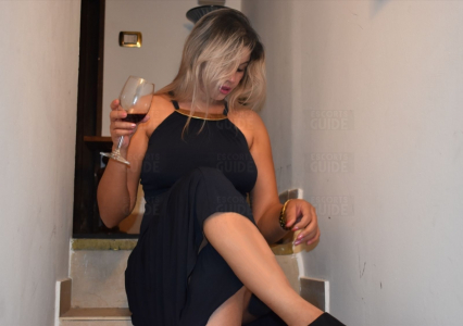  Escortgirl Barbara Masseuse — Milano