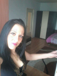  Escortgirl Laura