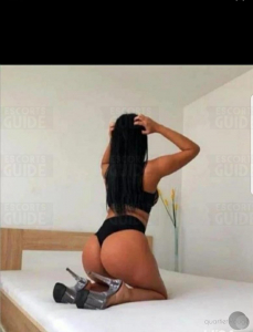 Nicole im new in town
