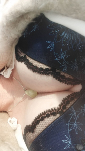 Anaïs VIP (origine belge, ventre plat, jambes minces)