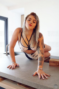 KATALINA NOUVELLE JEUNE COQUINE