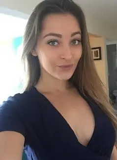 Mia  — Khaimah
