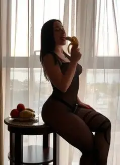 Ivana Big Ass in Abu Dhabi 