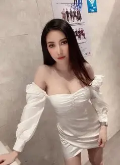 Sexy Young Girl Julie 