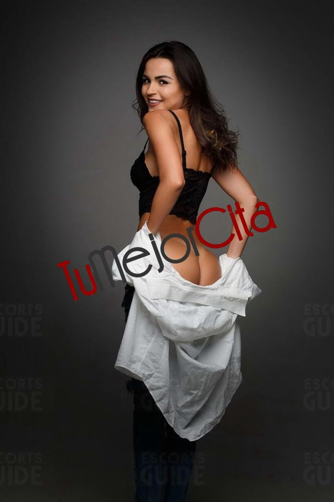 Nicole 