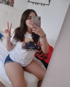 Mariana 18 Student 